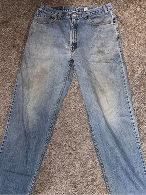 Vintage 90’s Levi’s 550 Light Wash Denim Jeans 38/34 Distressed
